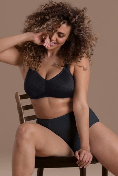 Anita Komfort-BH Airita mit Spacerschale 5852 plus Taillenslip schwarz