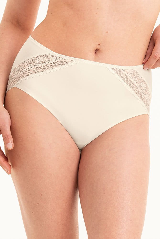 Anita Care Taillenslip+ Mary 1375 in Farbe crystal in der Vorderansicht